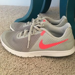 Nike Flex Experience Rn 6 running shoes
